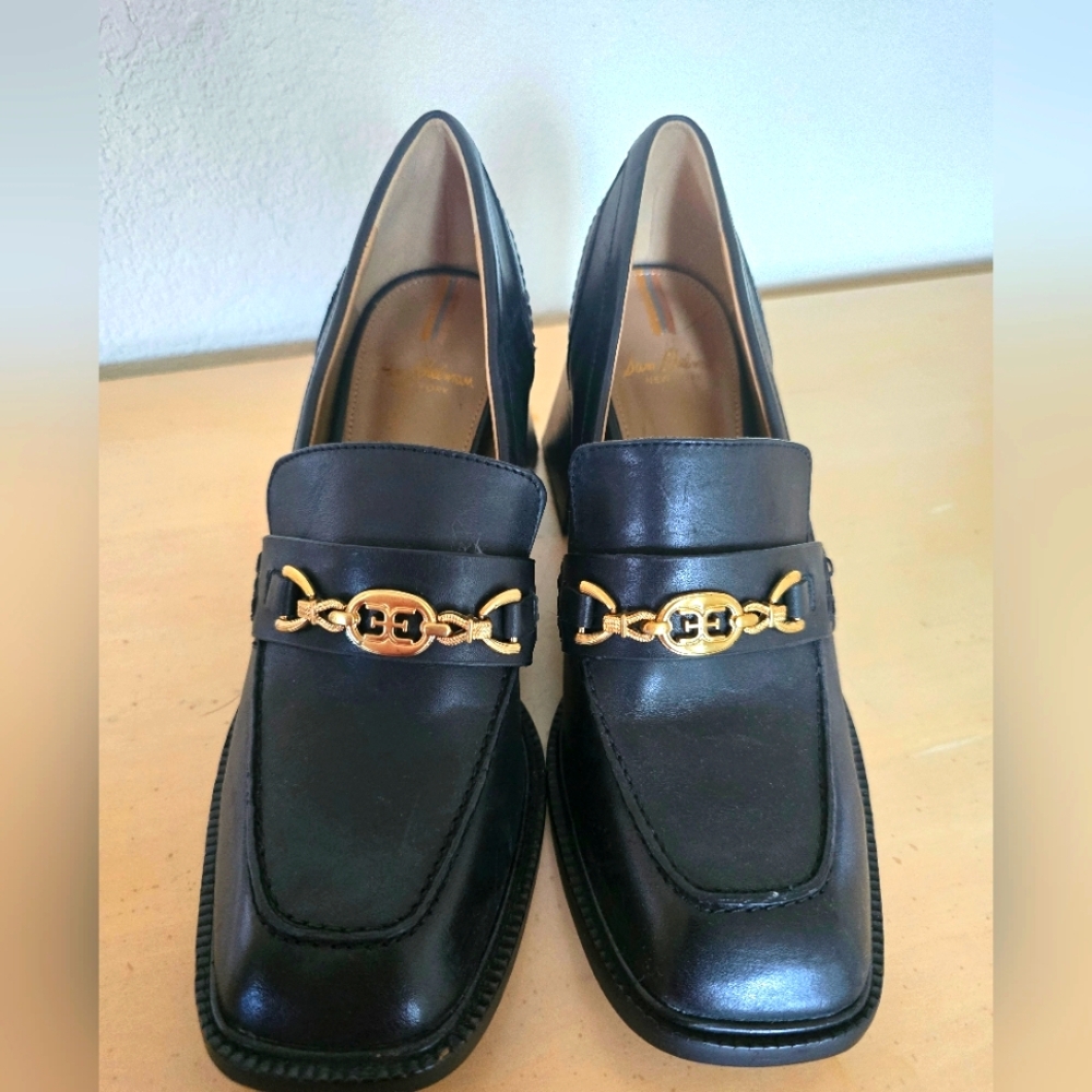 Sam Edelman Elegant Black Loafers with Gold Accent. Only Worn Once